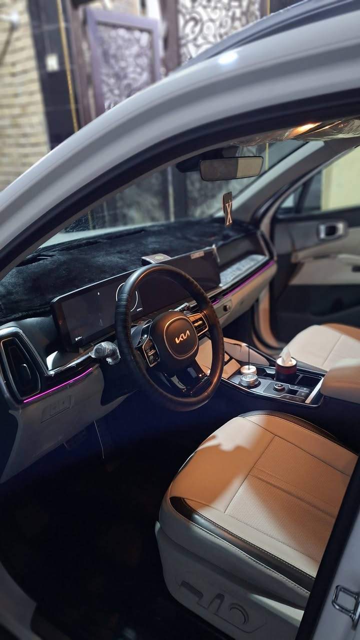 سلام عليكم
سورنتو  موديل 2024خليحي بسمي تحويل ثاني يوم
سياره ماشيه 31 فول مواصفات عد البنارامه وكامرات 
سياره بيهه الچاملغ الخلفي رصعه كلش  بسيطه سونار موجود
 الباقي السياره كفاله عامه من كلشي.                                السعر 310 رقم ***********
