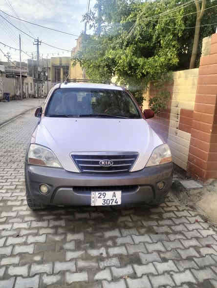 سلام عليكم عندي سورنتو مديل 7 خليجي محرك 3800 مكفوله لاتنقيص ولا تبخير كير ومحرك نضيف مصبوغه عام الجامليه فقط الجاملغ الخلفي والبنيد الجامليه كهربائيات كله شغاله تبريد تدفئه سعر 105 بيه مجال مكاني واسط الحي..باسمي  ***********
