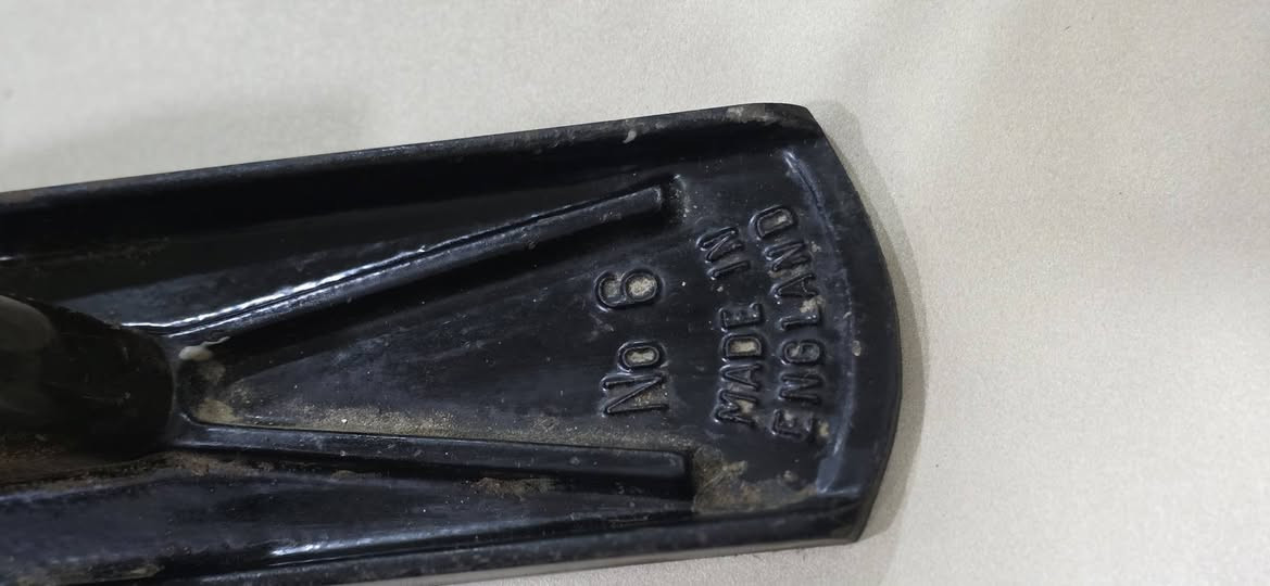 يا الله متاح استانلي انكليزي او ام جنبين امريكي نضيفات
*********** واتساب
