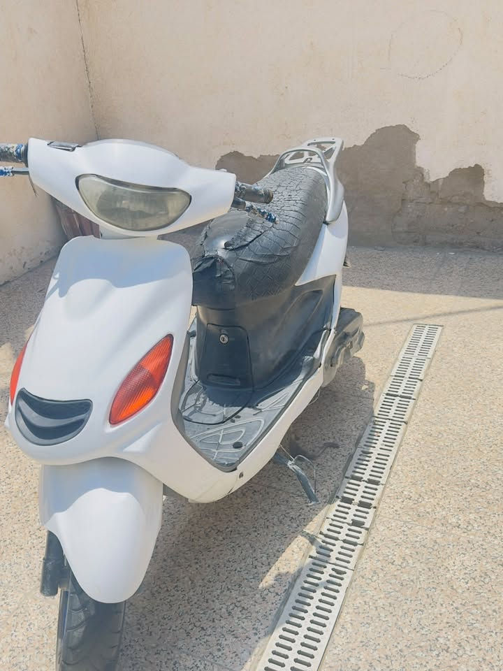 سلام عليكم دراجه اكزاز لبيع كهربائيات كلها شغاله خير من الله سعرها 500وبيه مجال ناصريه مركز 
***********
