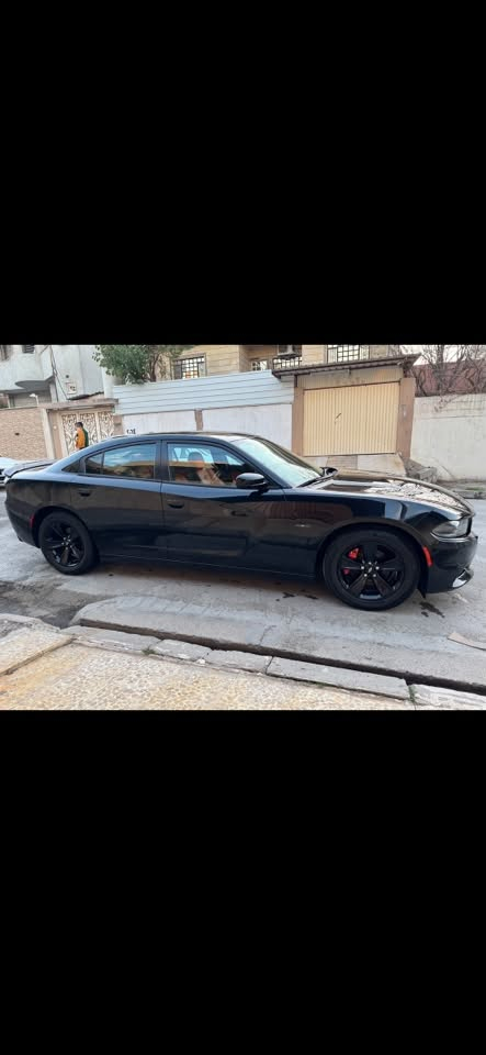 السلام عليكم 
جارجر 2015 sxt
محرك 6 سلندر
مواصفات sxt 
شاشة كبيرة 
شفتات ستيرن 
سستم صوت 
كشنات جلد 
تشغيل عن بعد 
تبريد اوتو 
مريات جانبية هيتر 
كشنات امامية تدفئة
ماشية 155 ميل 
(كلين تايتل)
فقط تعديل بارد تحت قبغ البانزين 
للاستفسار ***********
مكان السيارة موصل
