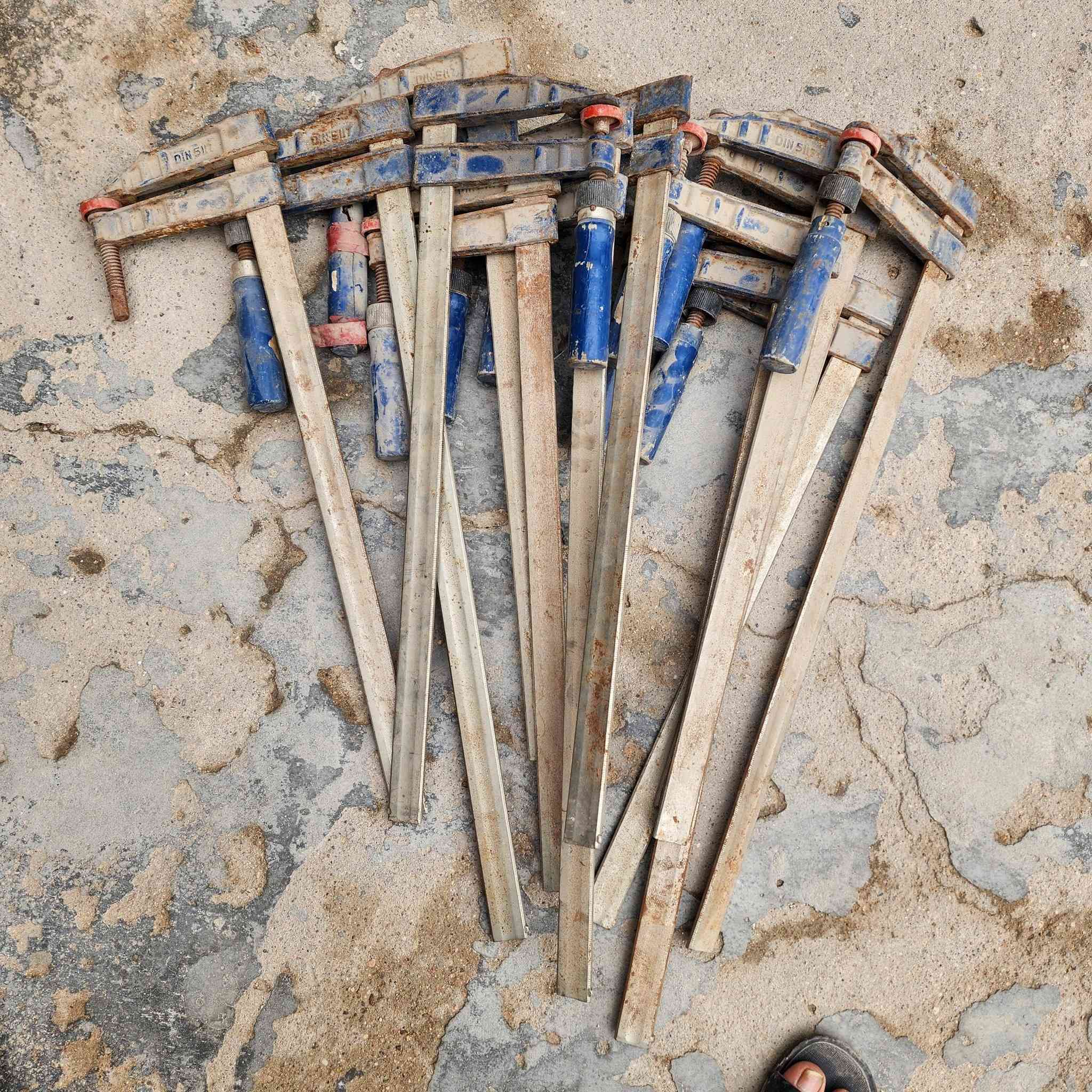 السلام عليكم غراض مستعمله للبيع
فخات  سعر لوحده  5000
مولد 100
مكينه مكينه تصفيه خشب 150


**إذا كنت صاحب هذا الإعلان وتريد حذفه لأي سبب، رجاءا أرسل رسالة إلى الدعم الفني**