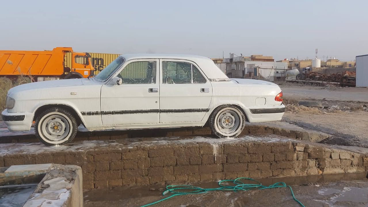 فولكه للبيع 
مكينه ففتي بطل// تبريد شغال
اكسن محور سيدان ١٤
السعر ٣٥
 ***********
