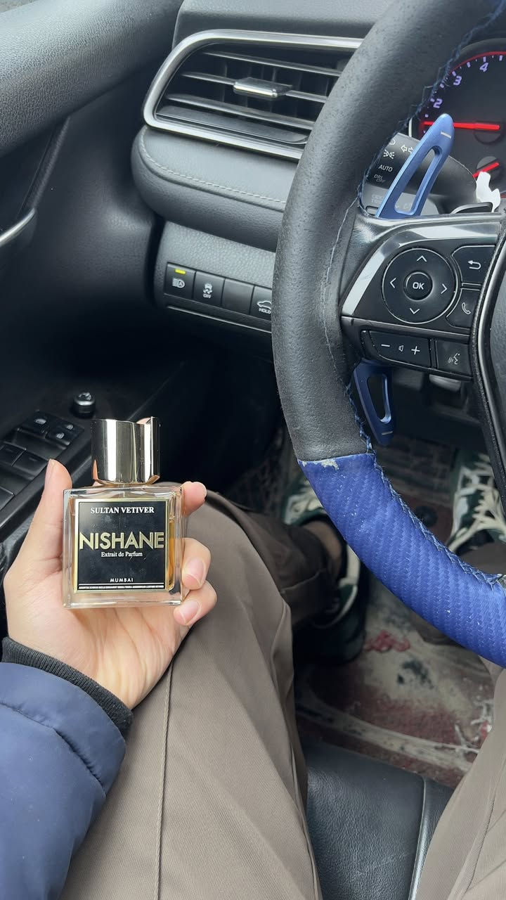 السلام عليكم
عطور للبيع 🩵🩵


**إذا كنت صاحب هذا الإعلان وتريد حذفه لأي سبب، رجاءا أرسل رسالة إلى الدعم الفني**