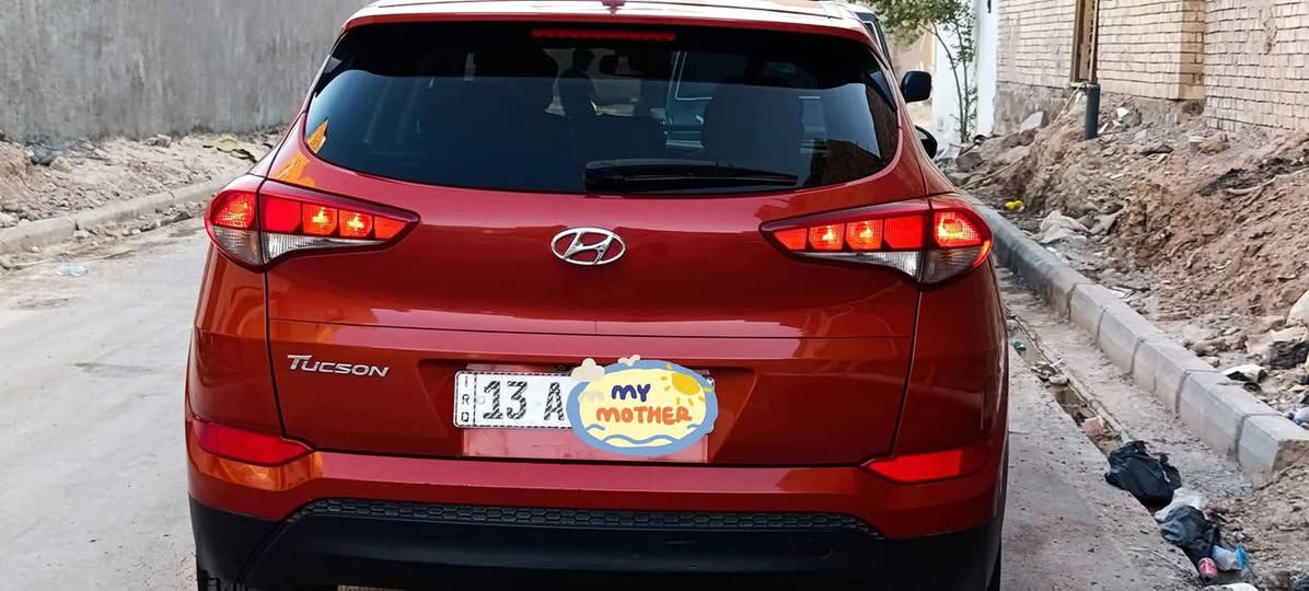 توسان 2017 وارد امريكي حادثه جاملغ الامامي الايمن وربع البنيد والباقي كفاله سونار مرفق وي صور/  سعره 152 //
الاستفسار  *********** /اللون مشمشي 
موصفاته مكينه 2400 GjD شركه برغي مامفتوح بيه ماشيه 89 
تحكم ستيرت جهتين/ كامره دواره/ تحويل ثاني يوم 
رقم ميسان إنكليزي/ مكان سياره ناصريه قضاء شطره
