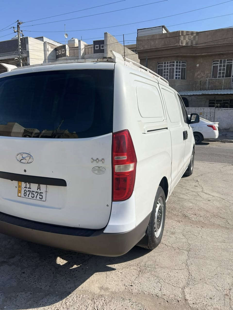 السلام عليكم ستاركس 2009 فان للبيع سيارة جاهزة من كلشي 
ربع متصرف عليهة وبسمي وتحويل ثاني يوم
العنوان بغداد الشعب السعر 115$
***********
