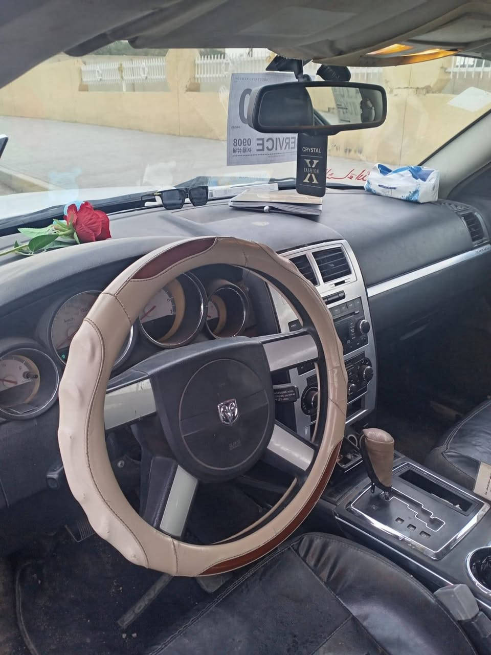 جارجر مديل 10 ادوات قصه قماره فقط
محرك 3500.
حدايده جديده 
مكينه وكير  خير من الله 
 سعر 35 درهم مراوس ملكه او شاهينه/***********
