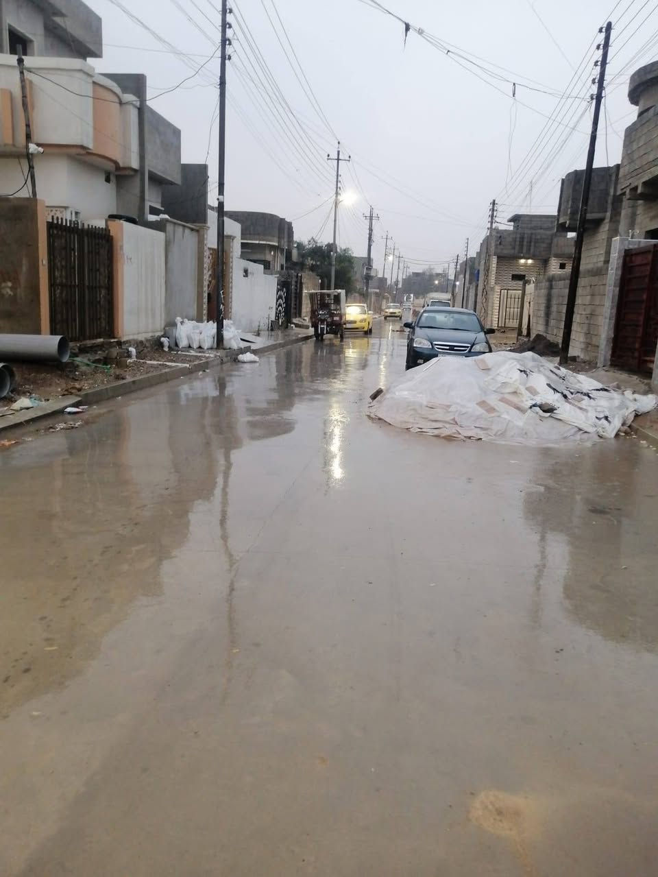 بيت للبيع مساحته 110 أمتار حي الانتصار شارع 30 مقابيل أسواق حسام تبليط وخدمات كامله سند ملك صرف طابو الزهور شرط التحويل
يتكون من غرفتين نوم وهول واستقبال ومطبخ ومشتملات وبيتونه
السعر 68 وبي مجال للتواصل الاتصال
***********
***********
