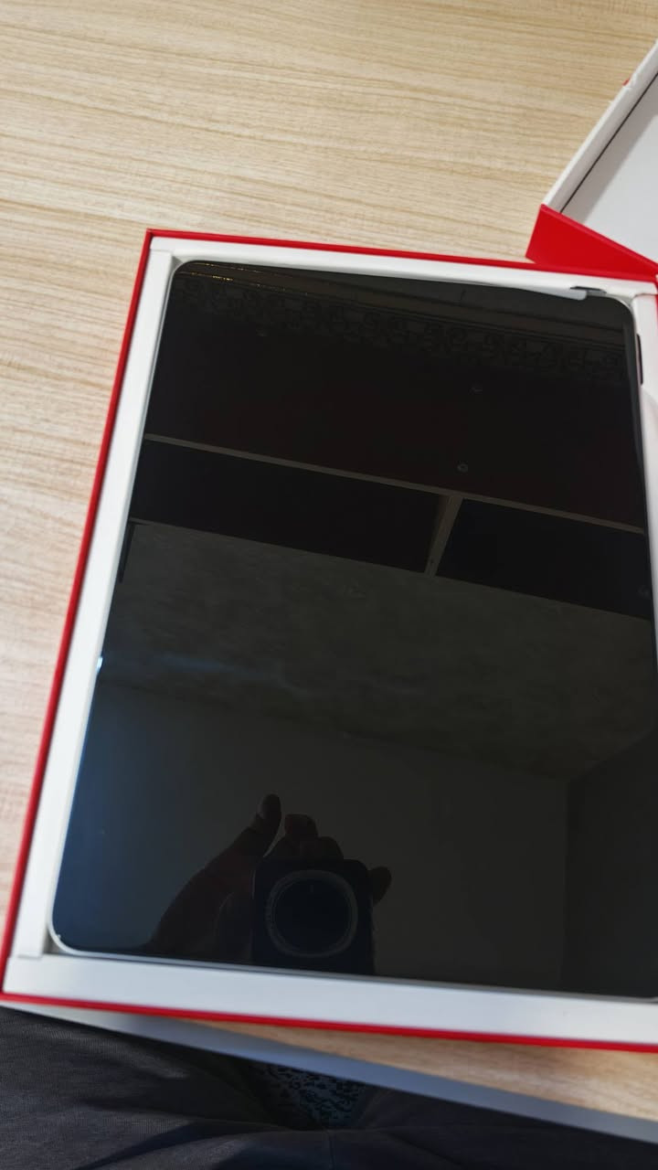 السلام عليكم باد وان بلاس باد3 مسعمل ساعتين بس ذاكرة512 جهاز بلباكيت بعدة سبب البيع حجمة جبير سعرة 750 البارحة ماخذة ب860 الف وهذا الوصل مالتة وشادلة لزكة مكاني بغداد المشتل
تواصل واتساب ***********
