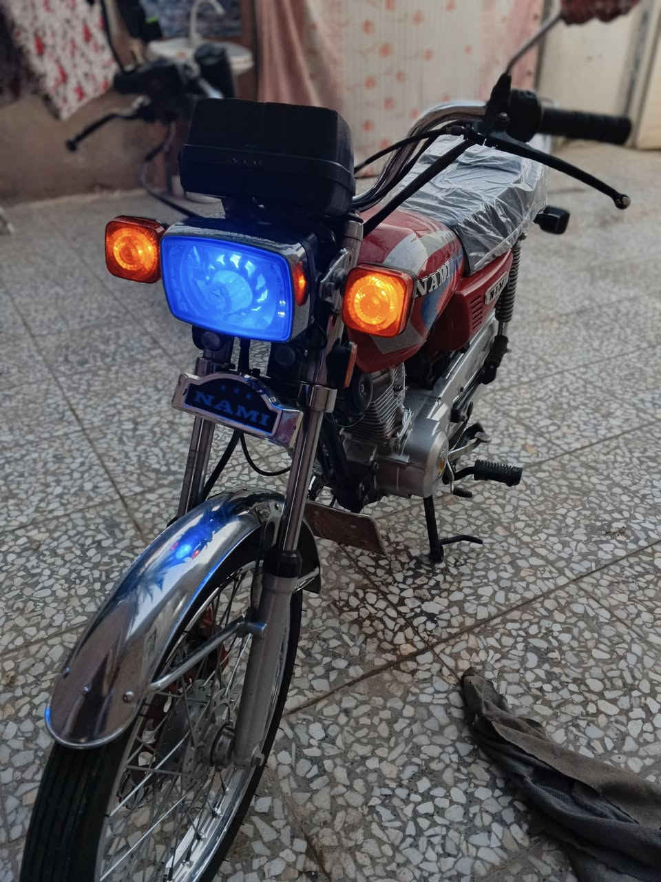 للبيع نامه متياز مقدم دسك مديل 2023
أوراق اصولي وكيله حمودي العارضي
 فول نضافه جديده و جاهزه
 مجهزه كهربائيات كلها شغاله
 مكان نجف سعر825 و بيها مجال
  رقمي ***********
