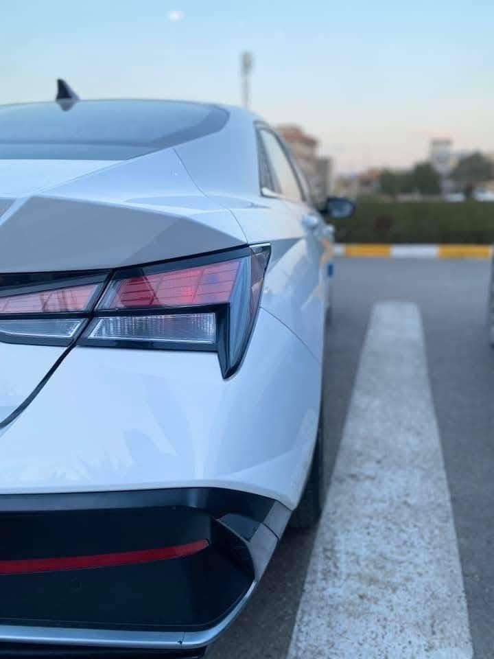 سلام عليكم الانتره موديل ٢٤ مواصفات معروفه فوال رقم اربيل تريد تحويل تريد وكاله بأسم شركه ماشيه ٤٠٠٠٠ الف مدوشمه ارضيه ١٤٠ $ مع مجال بسيط ***********
