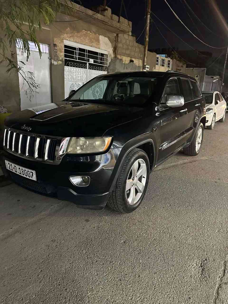 بە ناوی خوا جیب لاریدو مودیل 2011  لیدارو بەس جالمغ لای دوای ئەوەیش زور کەمە تازە ترین فحسیم دا ناونیو جالمغ بەسس دەفتر بنزینی هەیە دەبل ئەکس سنەوی تا 2028 تازە بە شەر تحویل وکالە شەرت گیرو مکین  بەسمەیە  سعر 163 مجال ***********جوابی نامە نادەم رەقم تلفون كركوك, العراق
