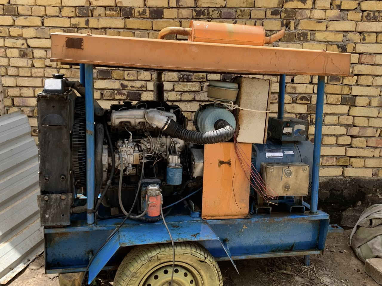 مولده كيه 2701 محرك جديد عل شرط لا تنقيص ولا تبخير جهاز طفاء تشغيل ذاتي وتو 30 كيفي ثري فيز مكاني نجف السعر 16 وبيه مجال بصيط ***********
