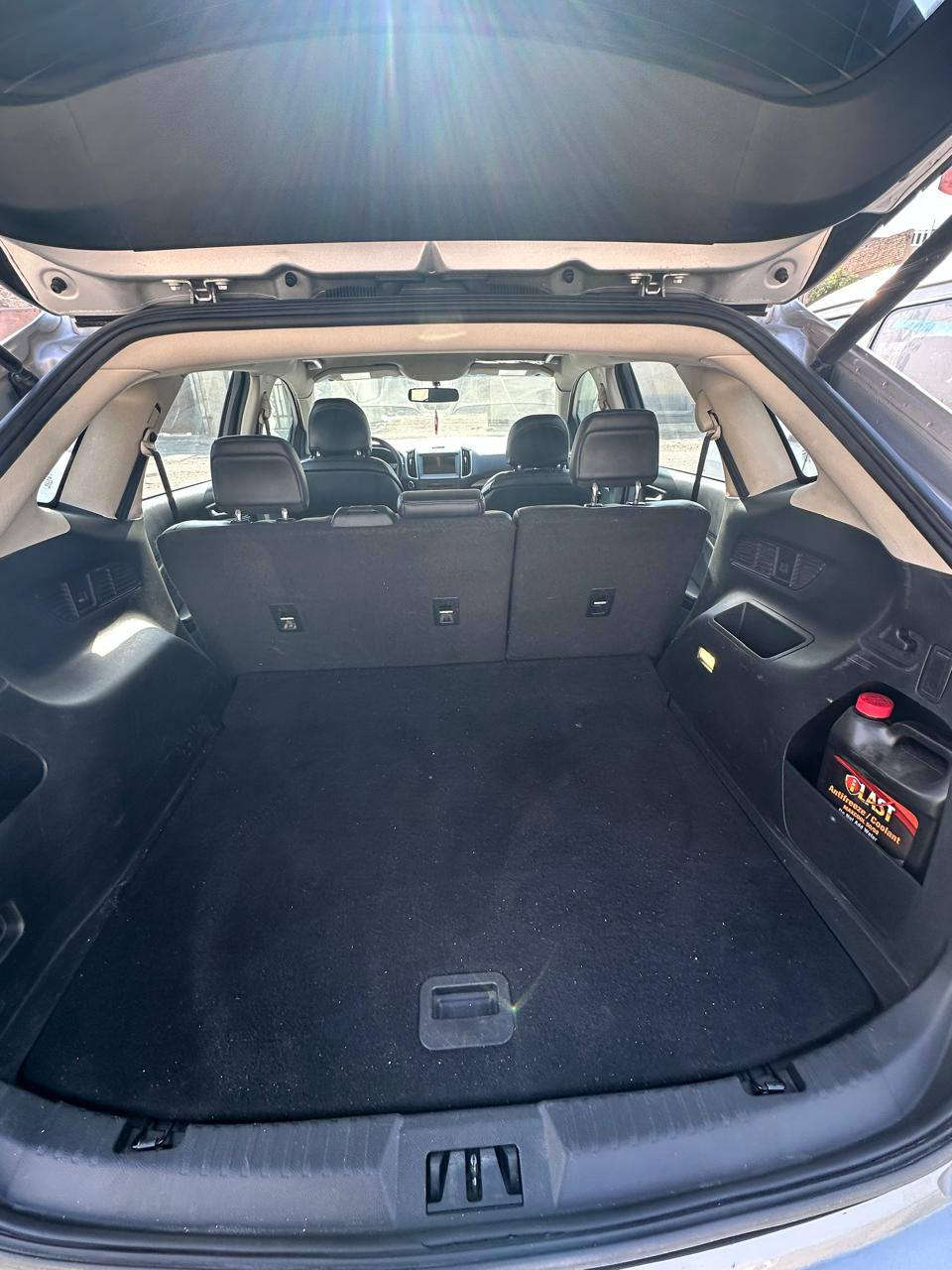 السلام عليكم من رخصة الادمن للبيع سيارة فورد ادج موديل 2017 كلين بدون حادث عده بارد قليل الون سلفر مواصفات SEL معروفه السياره على وضع الشركه ما مبدل بيهه شي مكينه 6 سلندر تخم تاير جديد باتري جديد ما ناقصهه شي مكينه كير صدر كله جديد بلادي رقم اربيل بسمي تحويل ثاني يوم مكان السياره بغداد السعر 135 ورقه الشراي يتصل وبيخير ويدلل بيهه مجال شي قليل حق الجيه موبايل ***********
