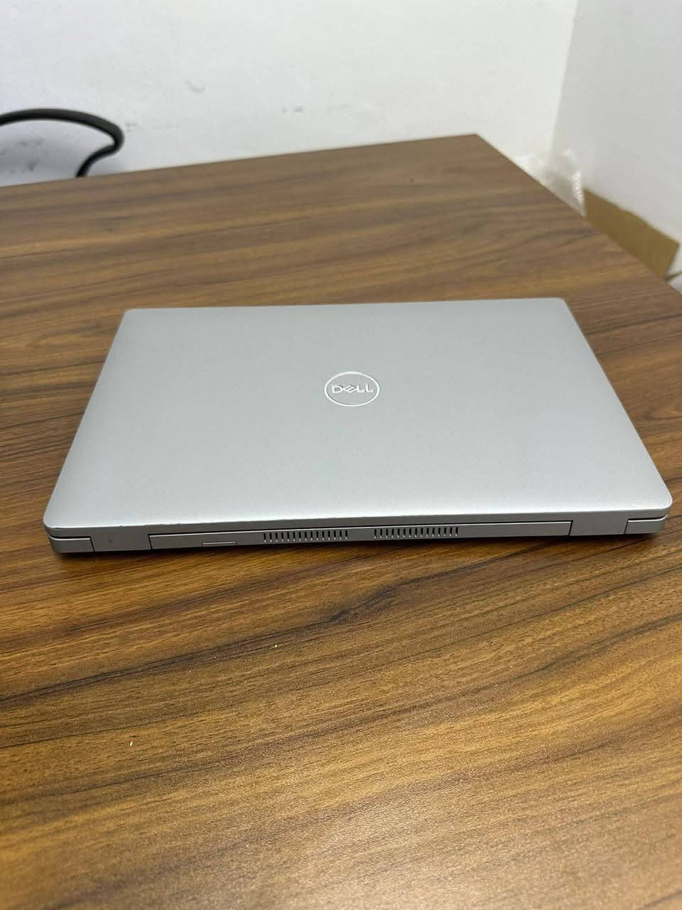 لابتوب سلم خفيف حديث معالج قوي وجيل عالي DELL 5420 Ci5 جيل حادي عشر نظافة عاليه جدا
. 
 السعر 335 الف الف مع التوصيل
. 
 النظافة شرط اخو الجديد وعل الفحص وين تريد
مناسب للدراسة والبرامج المكتبية والطباعة والتصفح والامن السيبراني وغيرها من البرامج 
……………………

 المعالج Core i5-11th جيل 11
 ذاكرة الوصول العشوائي (الرام) 8GB 
 التخزين( الهارد) SSD 256GB 
 مقاس شاشة 14 انج دقة عالية 
 منفذ HDMI & TYPE C 
شاحنة Type c 
 كيبورد  عربي انكليزي
الرام والهارد قابل للتطوير 
…………………………………


**إذا كنت صاحب هذا الإعلان وتريد حذفه لأي سبب، رجاءا أرسل رسالة إلى الدعم الفني**