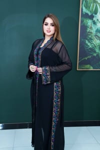 بسعر ٥٠ الف فقط وتوصيل مجاني 🔥   بشت اماراتي  الأقماش جرجيت أماراتي ال...