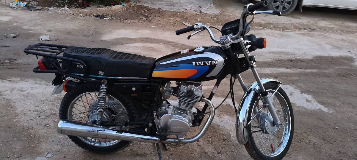 عندي دراجه نامه شلامجه تعمير كامله شاصي 16وتعمير 2023 اوراق اصولي يعني تترقم  فقط المكاتبه ضايعه تجي تاخذه من باب البيت مكفوله كفاله عامه السعر725وبيه مجال للشراي الرقم ‏‪0780 998 2459‬‏اتصل وميكون خاطرك اله طيب
