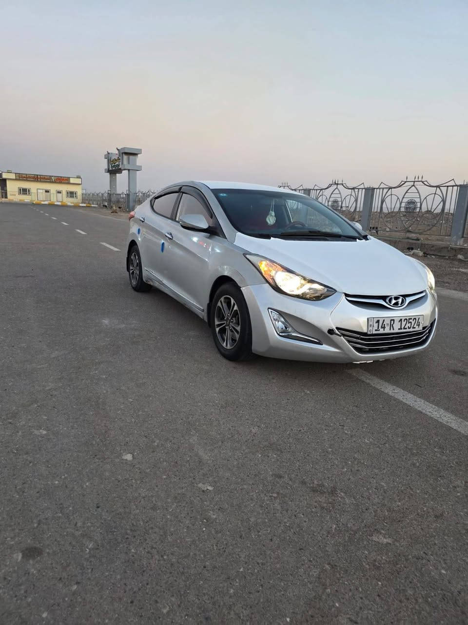 افانتي وارد كوري مكفوله ضربه وتبديل كوري غير مكفول من الصبغ بصره تحويل مشروع وطني مكينه دوش تبريد حداد كير مكينه كله تمام مديل 2015  بيهه ٣ قطع صبغ سعر ٨٠ بيهه مجال قليل العنوان الحيانيه شارع السيد مستطيل *********** البصرة, العراق
