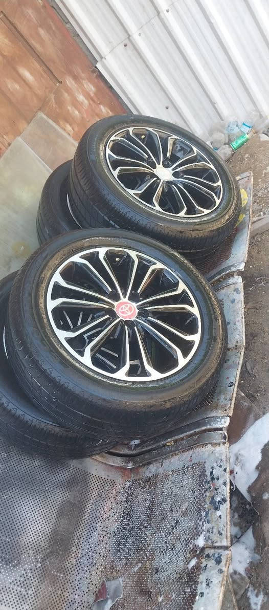 السلام عليكم شباب تخم ويل كب كورلا حجم 16|55|205 وياله جدد انضاف كلش وتخم تاير برجستون ياباني وياله انضاف كلش اللبيع او مراوس مكاني بغدادهاتف ***********بي واتساب
