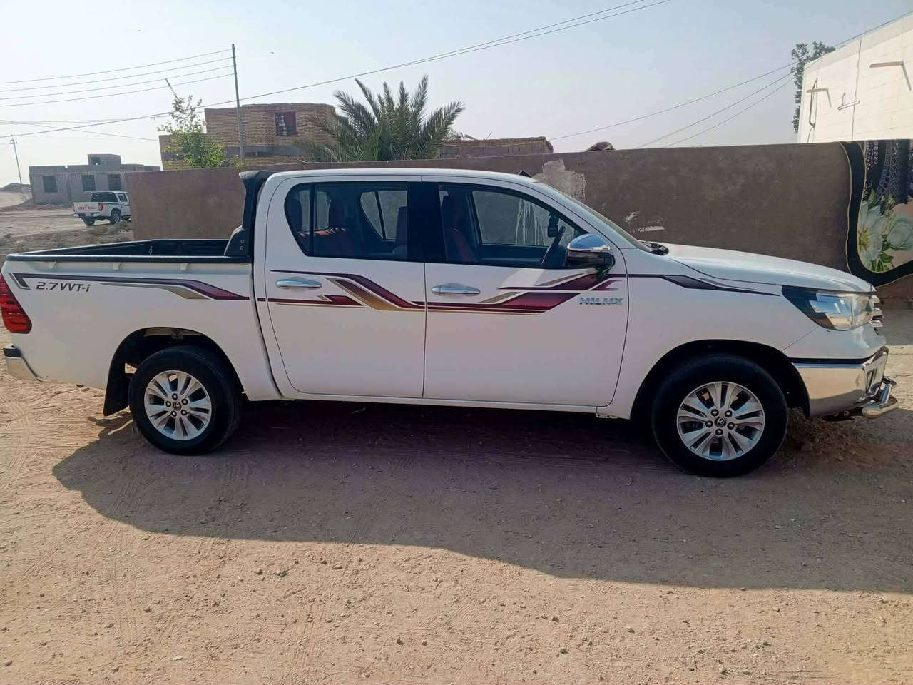 السلام عليكم بيكم هايلوكس ناصي فول باب اول للبيع سياره مكفوله كفاله عامه مواصفاته كير اوتماتيك درع امامي هوك خلفي رقم مثنى انكليزي 
مثبت سرعه  حساس خلفي كامله خلفي
كشافات بالمرأه كشافات ضباب كراسي تبريد تدفئه
تبريد قطعتين حساس تأير 
مكان السياره السماوه تفاصيل اكثر/***********
