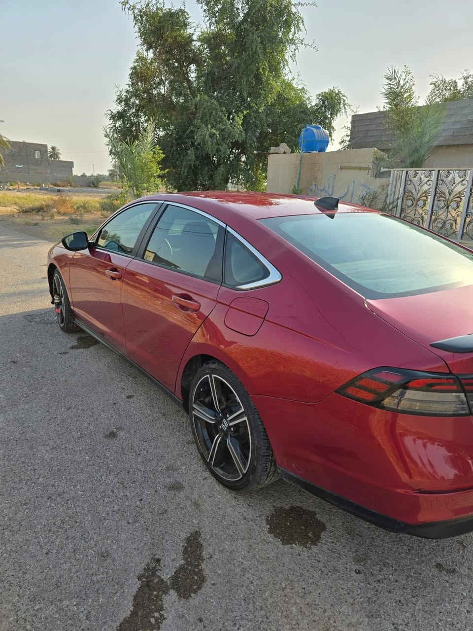 هوندا اكورد 2023 محرك 2000 هايبرد سبورت
حادثها بسيط كلش وموضح بالصوره ، باب خلف السائق مبدل اصلي تفصيخ وجاملغ خلف السائق مصبوغ ، السياره كلش حلوه ومناقصها شي مستوردها على ايدي 

ماشيه 55 الف ميل مشيها كله بأمريكا 

مواصفات سبورت معروفه 

مكانها بغداد التاجي 

السعر 205 

***********
