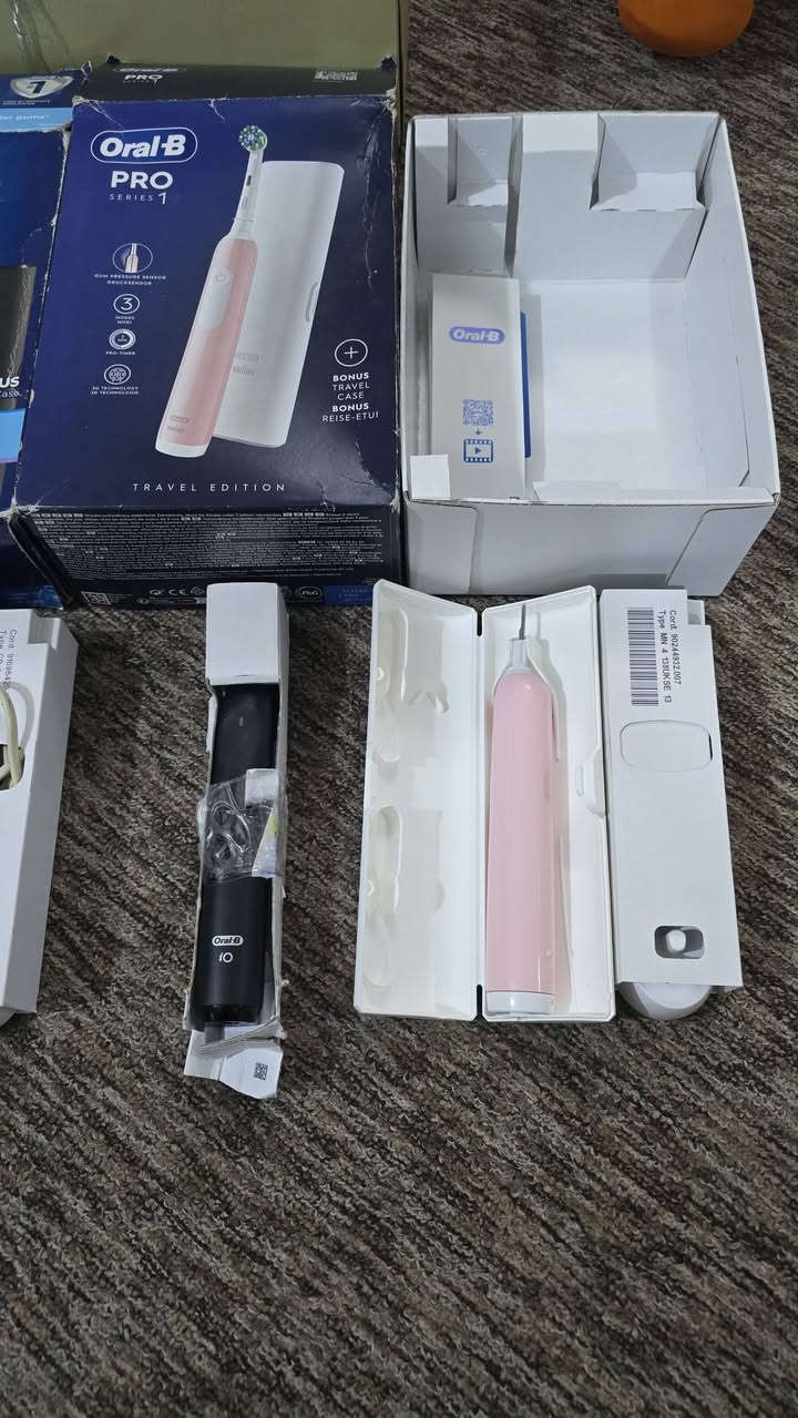 مجموعة فرشاة اسنان من براون oral b كلهن وياهن فقط فرشاة وحدة وفرشهن موجودات بالسوك الي يخدمة ينطينا 25 الف على كلهم


**إذا كنت صاحب هذا الإعلان وتريد حذفه لأي سبب، رجاءا أرسل رسالة إلى الدعم الفني**