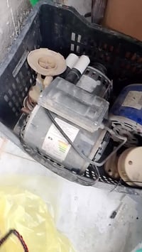 اخوان ماطورات سعرهن 50 ألف الشراي يخابرني هذا رقمي 07813002640