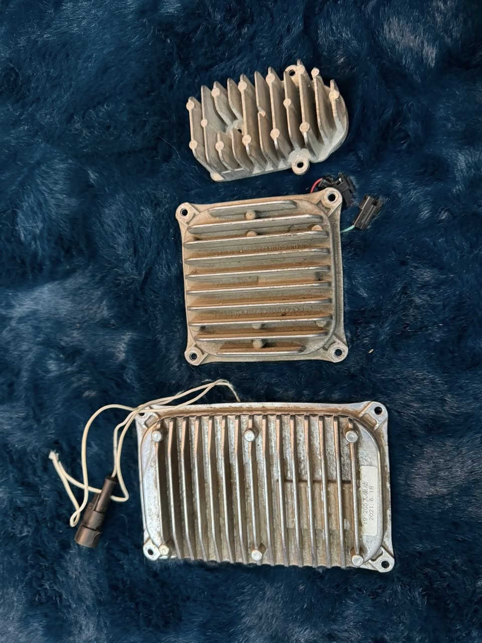 لايت مارسيدس C300 2018 جهة السائق فقط كامل ومحولات ٣ سعر 100$


**إذا كنت صاحب هذا الإعلان وتريد حذفه لأي سبب، رجاءا أرسل رسالة إلى الدعم الفني**