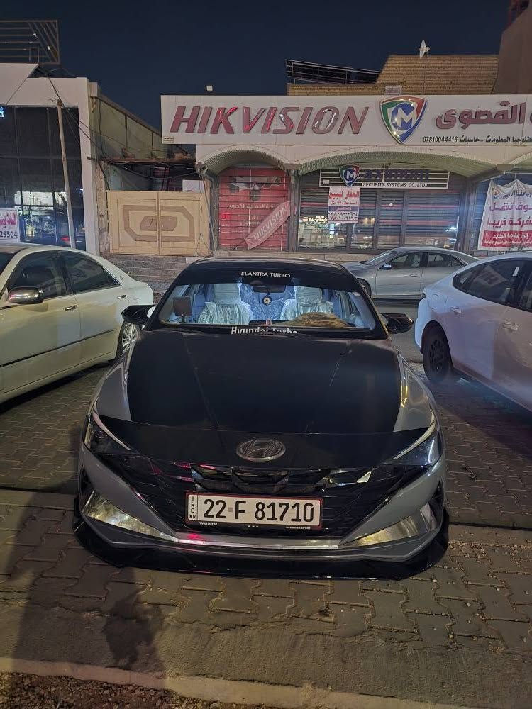 سلام عليكم ورحمه الله 

هيونداي النترا 2021 
وراد امريكي  
محرك وكير  خليجي   2000cc 
كير AT 
رادارات 360  
نقاط عمياء  
تحديد مسار +تحذير من مغادره المسار 
شاشه + كامره اصل 
منضومه زينون  +لد نهاري 
 جنطه ذكيه تفتح عند الاقتراب 
وضعيات قياده 3  سبورت_ ايكو_ نورمل 
شاشه اعطال 
حساسات تايرات 
سياد بريك بصمه 
اوتو هولد 
نظام ابل كار بلي 
عليهه اضافات  اصليه شرط
لحيه اصليه 
سبايدر خلفي 
لحايا جانبيه + زعانف 
يدات ابواب +كفرات مرايا 
رقم اربيل الدولي الجديد تريد وكاله تريد تحويل مضمون المداور 
........
حادثهه جاملغ الصدر وشويه من الباب شرط بدون دواخل ولا تبديل صور الحادث مرفقه مع المنشور 
مكانهه النجف الاشرف حي السلام رقم صاحب السياره  *********** النجف, العراق
