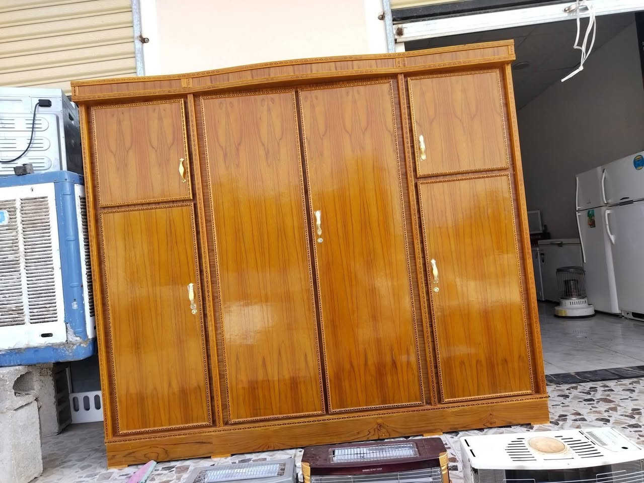 كناتير جديد للبيع في الرمانه مقابيل مستشفى الرمانه للستفسار اتصال ال رقم ***********
