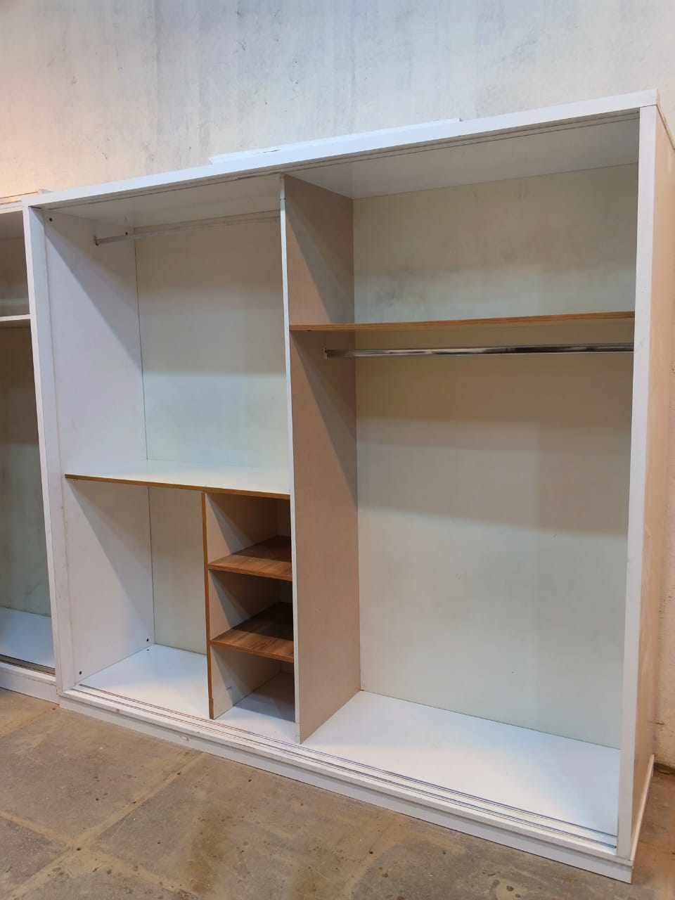 غرفة نوم  شبابيه🇹🇷
 نضافة 90 ٪💯فول نضافه
عدد القطع / 5
نضام / سلايت💢
سعرها 375 قفل💸
شد ونقل داخل بغداد مجاني🚛
يوجود توصيل محافضات 🚛 حجز واتساب فقط ***********
