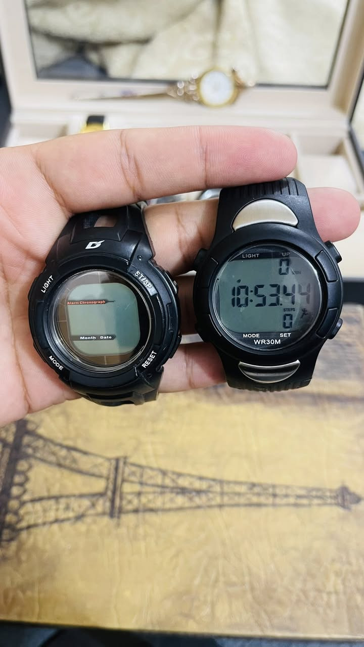 للبيع 11 ساعه باله اصلي ونضيف وشغال السعر 200 الف 
وستند عدد 2 شغال نصب تكويك 
بولسار شمسي قمري سناتر كله شغال
تايمكس شغال 
ساعه طيارين 
الكتروني سولر نوادر


**إذا كنت صاحب هذا الإعلان وتريد حذفه لأي سبب، رجاءا أرسل رسالة إلى الدعم الفني**