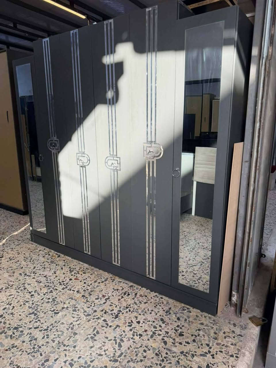 توفرت غرفه 🇹🇷تركي موديل حديث✨
شبابيه سريرين منفصل 
برغي وجوي حديد 
5 قطع 
نضافه 90💯 
سعر 500
مع شد ونقل داخل بغداد مجاني محافضات بكروه

#متابعين


**إذا كنت صاحب هذا الإعلان وتريد حذفه لأي سبب، رجاءا أرسل رسالة إلى الدعم الفني**