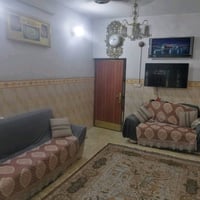 الطابق لاول كراج ومطبخ وحولي وغرفه واستقبال وترك..الطابق الثاني غرفتين...