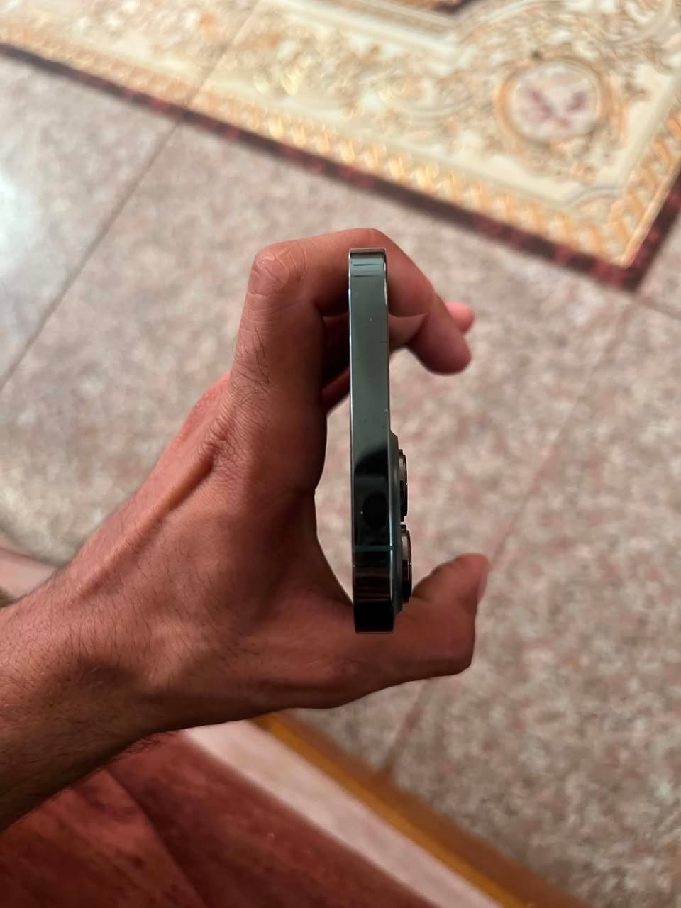 13 برو ماكس 
ذاكره ٢٥٦ 
بطاريه ٩٢ بلاديه 
جهاز وتر
سعر ٧٥٠ نهايته ٧٠٠ لا  تعاملني وله اعاملك
الرقم ***********
