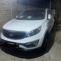 سبورتج لون ابيض موديل 14خليجي  بانوراما سيارة جديده بدون صبغ او تبديل ...