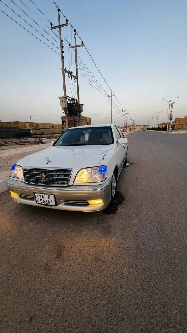 السلام عليكم للبيع جنون موديل 2004 اصل  رقم بصره نكليزي بسمي تحويل مباشر سنويه ل 31  مكفوله من الضربه و الكص والنقل الجثه والعيب الشرعي مكينه وگير 3000مكفولات  حداديه 100% تخم تاير جديد تبريد شغال  كرهبائيات كله شغاله سياره نضيفه  السعر 108  وبيه مجال   .مكاني ناصريه مركز  .*********** .
