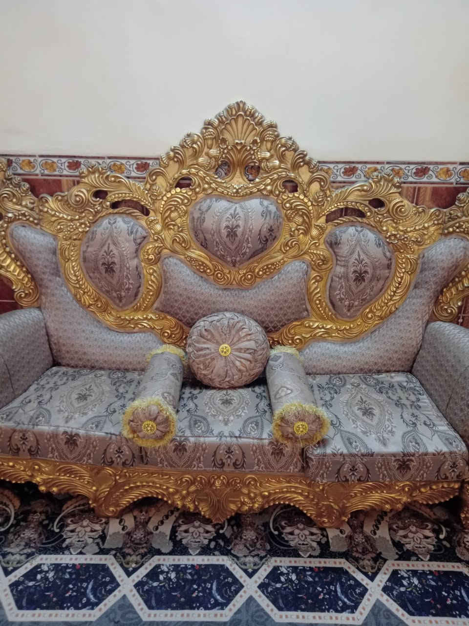 تخم ملكي تكمه عشر مقاعد من النوع الثقيل تخم مال جناي تخم فول مصري وياه طبلات عدد ٥ سعر ٧٠٠ بي مجال عنوان شعله


**إذا كنت صاحب هذا الإعلان وتريد حذفه لأي سبب، رجاءا أرسل رسالة إلى الدعم الفني**