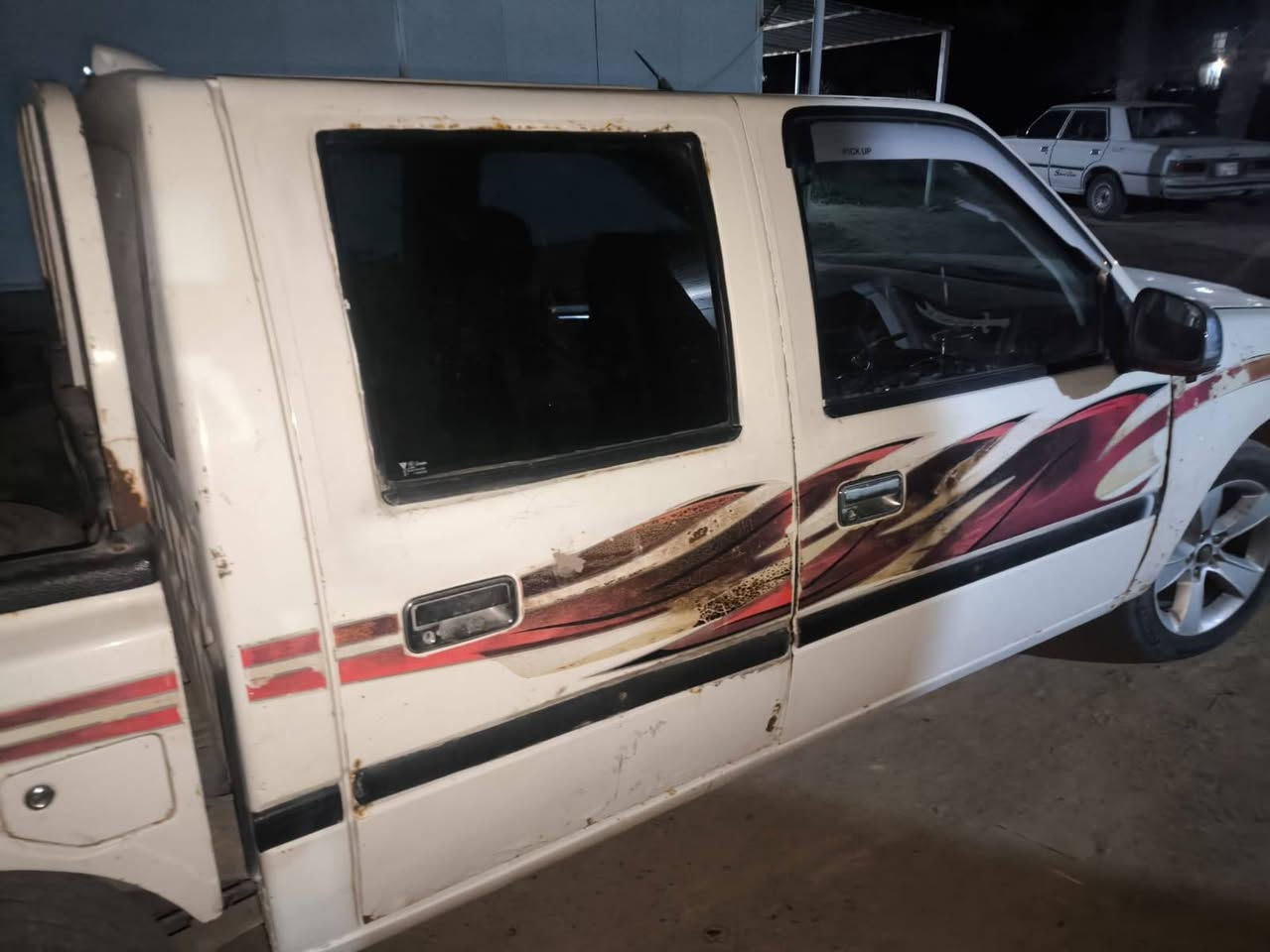 بيكم فتون 2011 رقم بغداد سنويه ل ٢٩ كير عادي  كير ومحرك مكفولات كهربائيات كلها شغاله  شرط التحويل 
للبيع او مراوس  بخصوصي سعر ٤٠ وبيها مجال لطيبين 
للاستفسار يرجى الاتصال ب 
***********
***********
او وتساب بغداد, العراق
