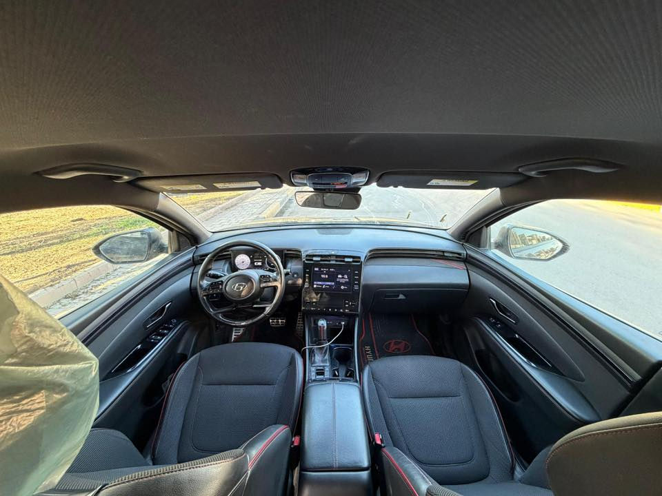 🚗 هيونداي توسان 2022 N Line للبيع
🔹 الموديل: 2022
🔹 الفئة: N Line 
🔹 رقم الشاصي: KM8JFCAEXNU128384
🔹 #السعر: 200$ ورقة 
المواصفات المعروفة لفئة #N_Line:
 • محرك 2.5
 • دفع رباعي 🔥
 • مقاعد جلد مع تطريز أحمر N Line 🔥
 • شاشة كبيرة وسطية + شاشة عدادات ديجيتال
 • كاميرا خلفية + حساسات
 • تحكم ستيرن رياضي
وبعد خير من الله #مواصفات 
🔹الحادث موضح بالصور  
🔹 الممشى: (43.000 ميل )

💰 السعر: (200 ورقه)
السيارة رياضية شكل ومواصفات، نظيفة

📍 الموقع: (بغداد-حي القاهرة)
📞 للتواصل و الاستفسار : (***********)
