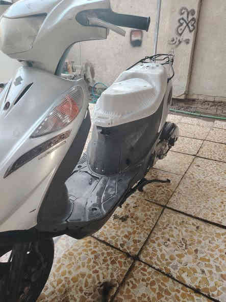 سلام عليكم دراجه ادرس 120ياباني الدراجه كامله للاخير نكره سلف بأي وقت كهربائيات مكفولات مكينه كله خير من الله 💯
نقصهه دوشمه مال كشن بس ⛔
تايرات جدد ودبلاب جدد
سعرهه 250وبيهه مجال قليل ☑️
مكاني بغداد العامريه هاتف ***********
