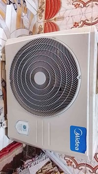 ميديا طن ونص مستعمله قليل مقفله بغازه 200مع الشد والضمان07818707453