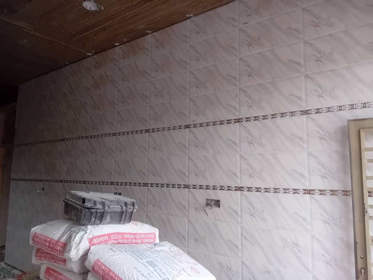 السلام عليكم عمل سراميك درجة اولى وبورسلين ***********
