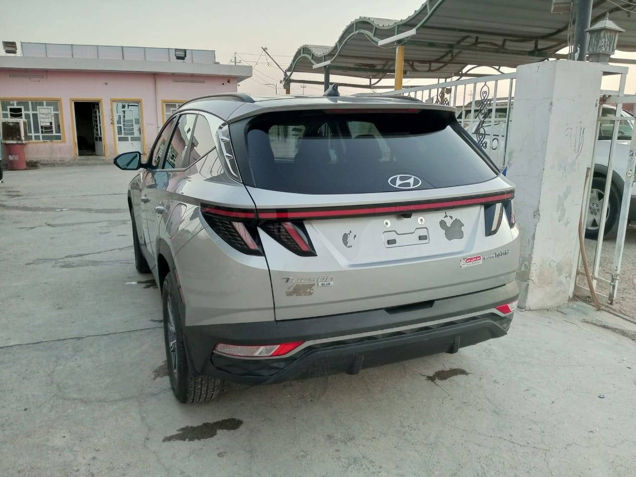 للبيع توسان هايبرد موديل 2023 وارد امريكي حادث جاملغ وبنيد رقم بغداد دولي حره تتحول مباشرة بسم المشتري بسمي ماشية(25 الف كيلو) مو ميل السياره حلوه خير من الله بيهة بعض الملاحظات السعر ((175 ورقة )) مكان السيارة واسط قضاء الصويرة للاتصال بالرقم ***********
