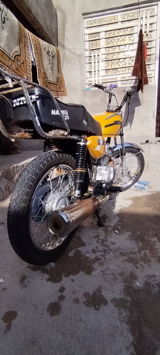 سلام عليكم خوان دراجه ادوات للبيع نضافه فول ومكفول محرك رابيدو جديد 2023 الدراجه صوره والله وحلوه تفوتك. يل شراي وبيع مستعجل عمي كفاله عامه العنوان البصرة الهارثه قرب مفرق معمل الورق عمود 272 ماتعبك عشارع السعر 450 وبيه مجال للطيبين وورب الكعبه. رقم 📱 الهاتف *********** الزبير, البصرة
