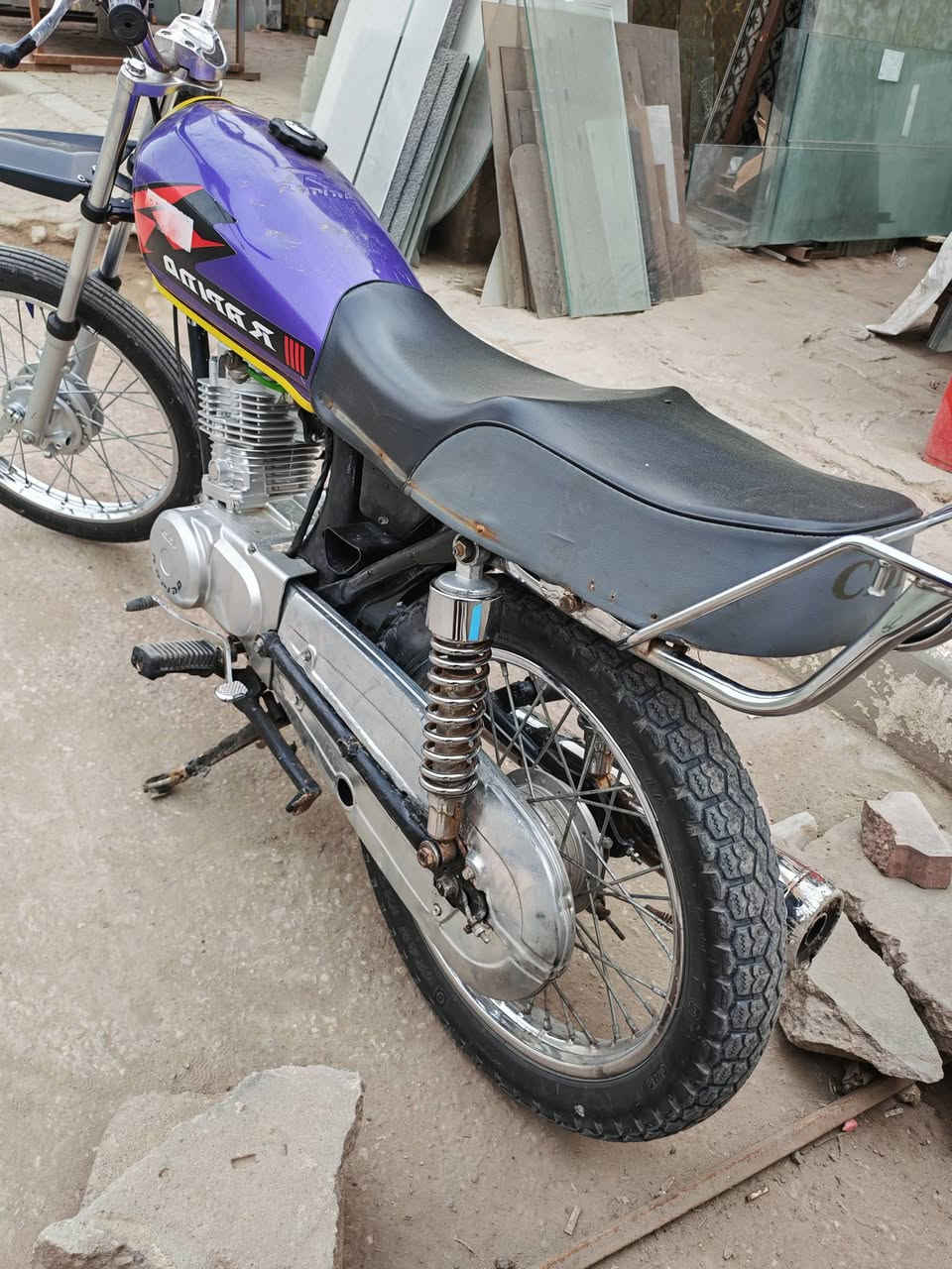 السلام عليكم دراجه للبيع السعر 650 وبيه مجال ***********
