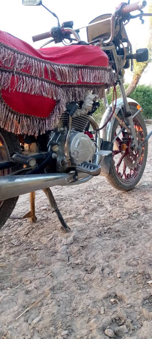 موطور نامي برو  للبيع
محرك شرط ما مفتوح ✅
كهربائيات شغـالة  تـواير جدد شرط 
باتري جديد سـويچات 2 
مو شراي لا تراسل ولا تكسر بي 
السـعر 570 وبي مجال للـشراي 
مكان: ناحية الزاب الصباغية


**إذا كنت صاحب هذا الإعلان وتريد حذفه لأي سبب، رجاءا أرسل رسالة إلى الدعم الفني**