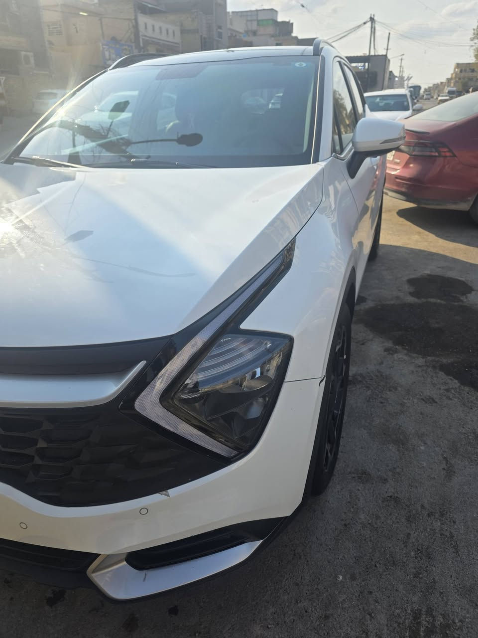 سبورتج خليجي موديل ٢٤ ماشية ١٧ الف فول مواصفات رقم بغداد
م***********
