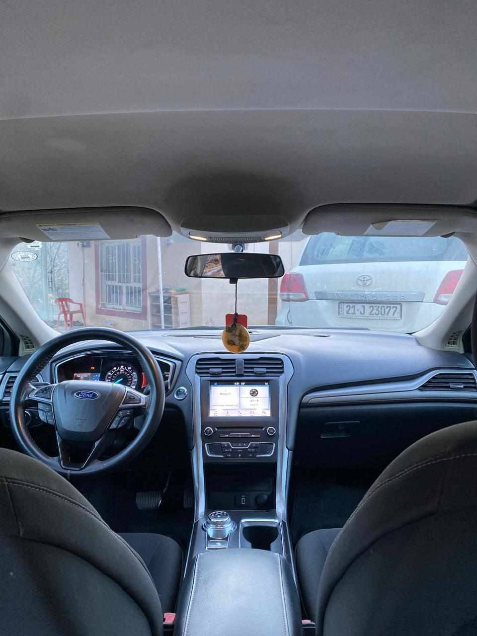 فۆرد ڤیوژن مەکینە ٢.٥

٢٠١٧ 
دوو پارچە و دوو پەڵە بۆیاغ بێ ناوگرتن 
سێ شاشە 
١٤٠ هەزرا ڕۆشتوە 
فول مواسەفات بەس سڵایت نیە 
گێر و مەکینە بە شەرت 
تەحویل و غرامە بە شەرت 
سەنەوی تا ٢٠٣٠ تازەیە 
هەواری شار 
*********** السليمانية, العراق
