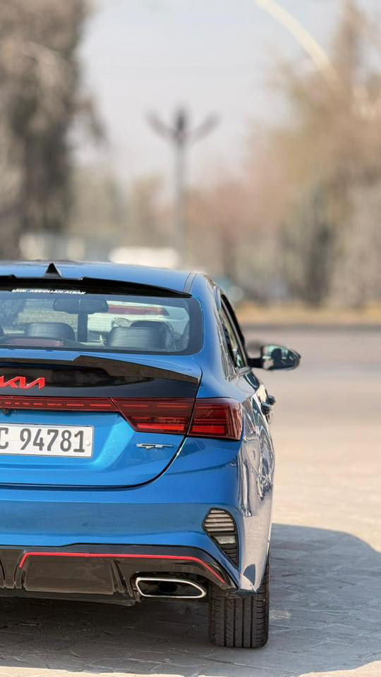 كيا فورتي موديل 2022 نسخه GT
لون مميز ازرق جويتي  مرقم جاهز

فول مواصفات عدا الفتحه شفتات ستيرن بصمة 

السيارة بجم كبس ضررها قبغ صندوق بسيط صور الضرر مرفقه 

ماشيه 53 الف مايل

مواصفات السيارة 

محرك ١٦٠٠ تيربو القدرة الحصانية 207  جدآ سريعة 

كير At دبل كلج رياضي بلادي 

دبل كزوز 

ستيرن حرف D 

شفتات ستيرن 

بصمه تشغيل بصمه ابواب بصمه صندوق 

انارة ترحيب بالابواب 

انارة داخلية متغيره الالوان مع رمز GT 

انارة ابواب 7 الوان 

تبريد قطعتين 

كراسي كنتارا مختم Gt 

رادرات جانبيه

ردار امامي 

ردار خلفي 

تحديد مسار قيادة اليه 

بريك تلقائي 

شاشه كبيرة اندرويد اوتو ابل كار بلي 

كامرا دواره 

مداخل USP

اشاير بالمري 

صندوق ذكي يفتح عند الاقتراب 

قيادة ثلاث وضعيات سبورت نورمل ايكو 

ويل كب حجم ١٨ سبورت طراز الGT 

لدات امامية

بكلايت لد 

ناصي عالي زينون بلادي

***********
السعر 156 بيها مجال بسيط
